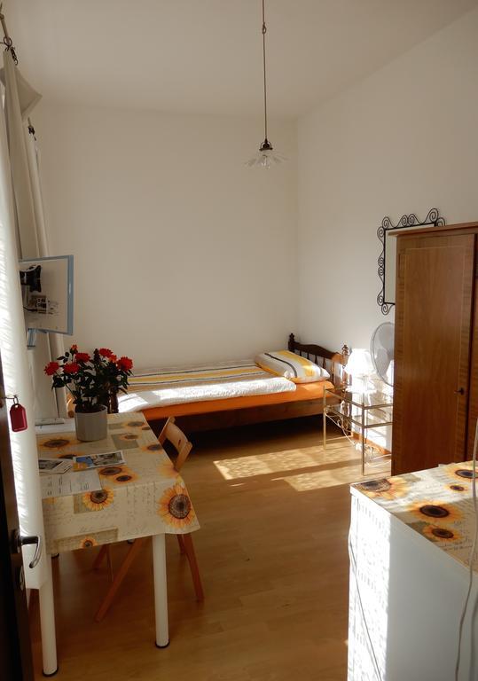 אסקונה Annie'S Bed & Breakfast מראה חיצוני תמונה
