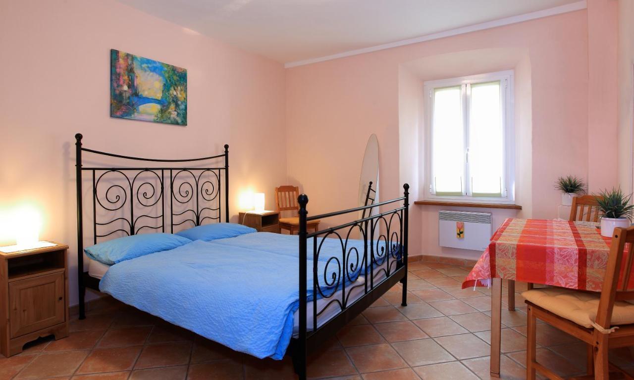 אסקונה Annie'S Bed & Breakfast חדר תמונה